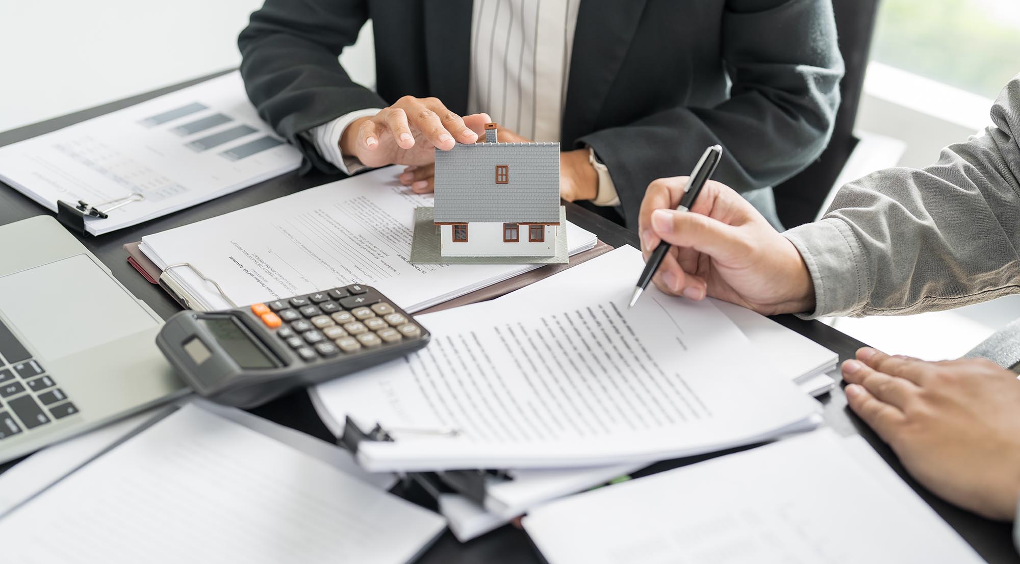 Benefits of Using a Property Management Company